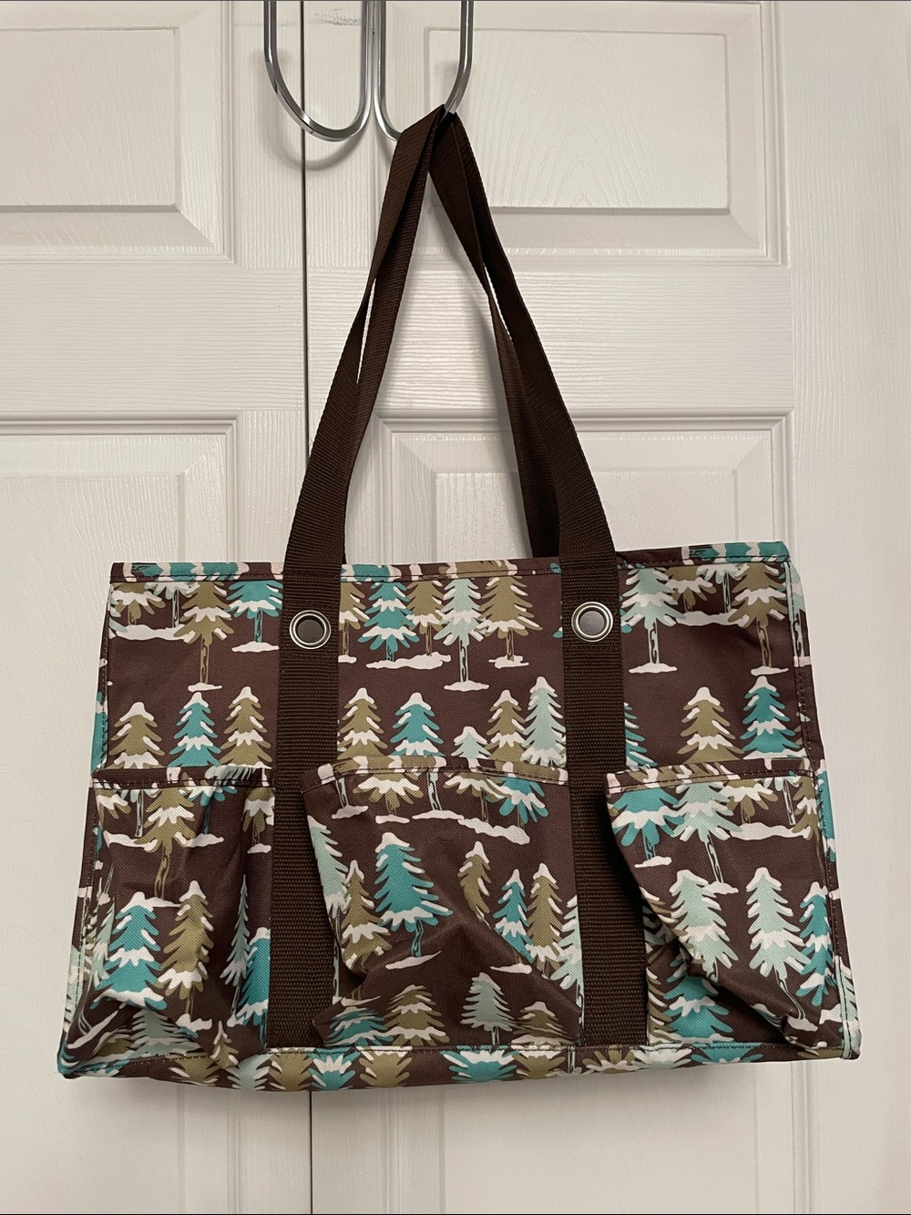Thirty-One Organizing Utility Tote Bag  Nylon Winter Pine Trees Pattern Like New